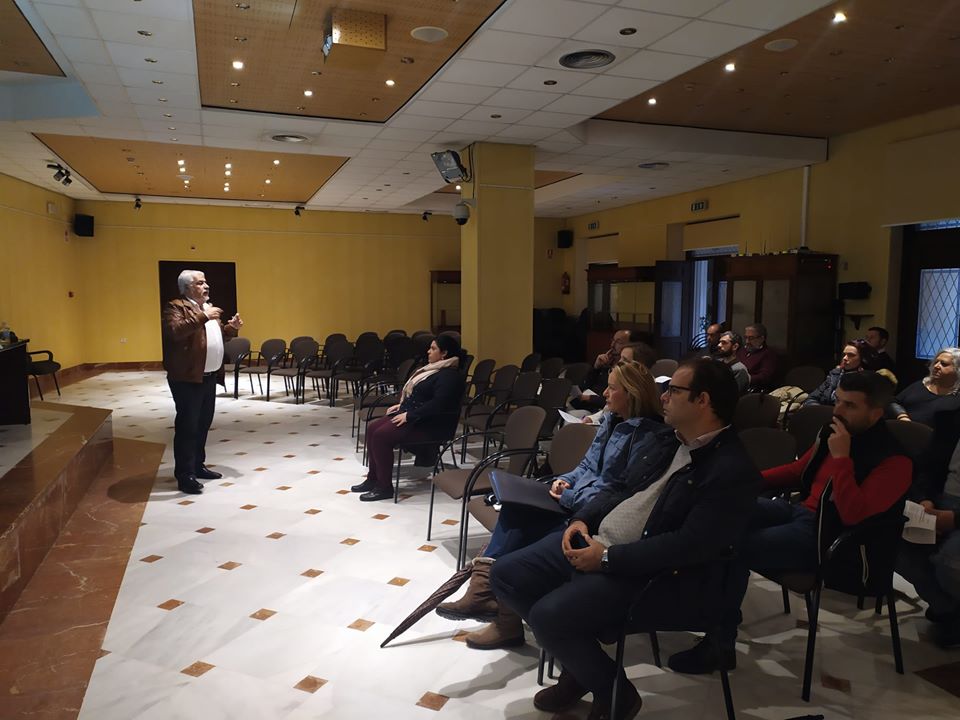 El Ayuntamiento de Rota informa a comerciantes, empresarios y profesionales sobre el nuevo Libro de Quejas y Reclamaciones